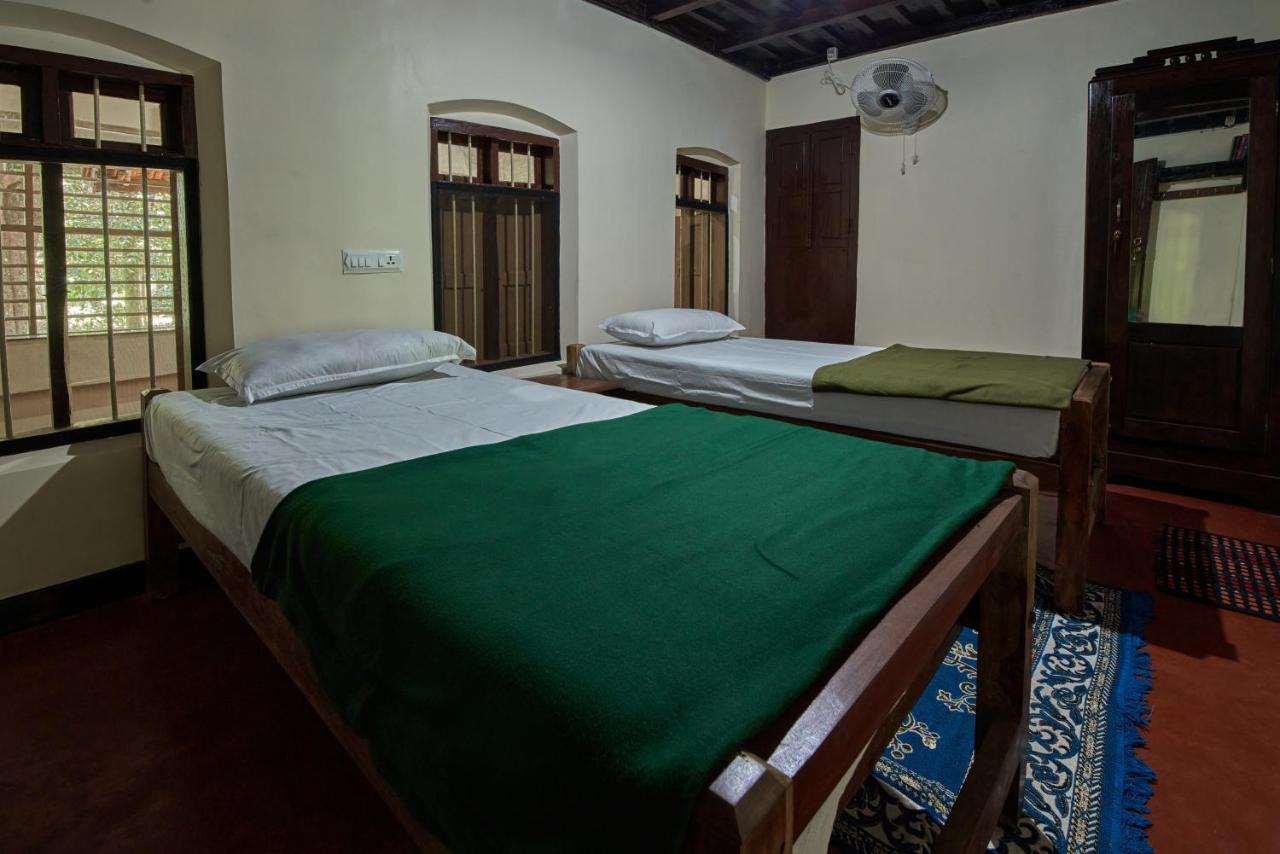 The Mana-Heritage Stay - Chengazhimattam Mana Kottayam Buitenkant foto