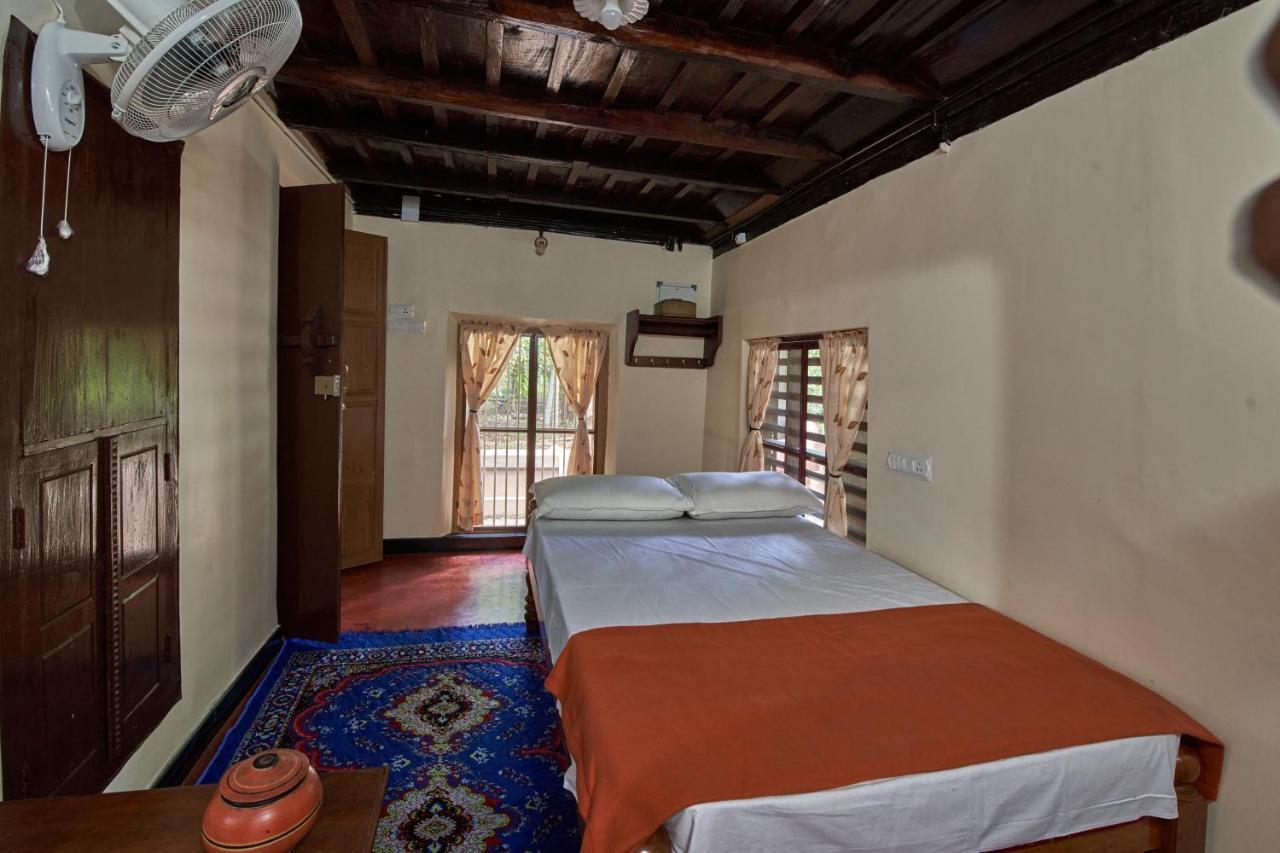 The Mana-Heritage Stay - Chengazhimattam Mana Kottayam Buitenkant foto