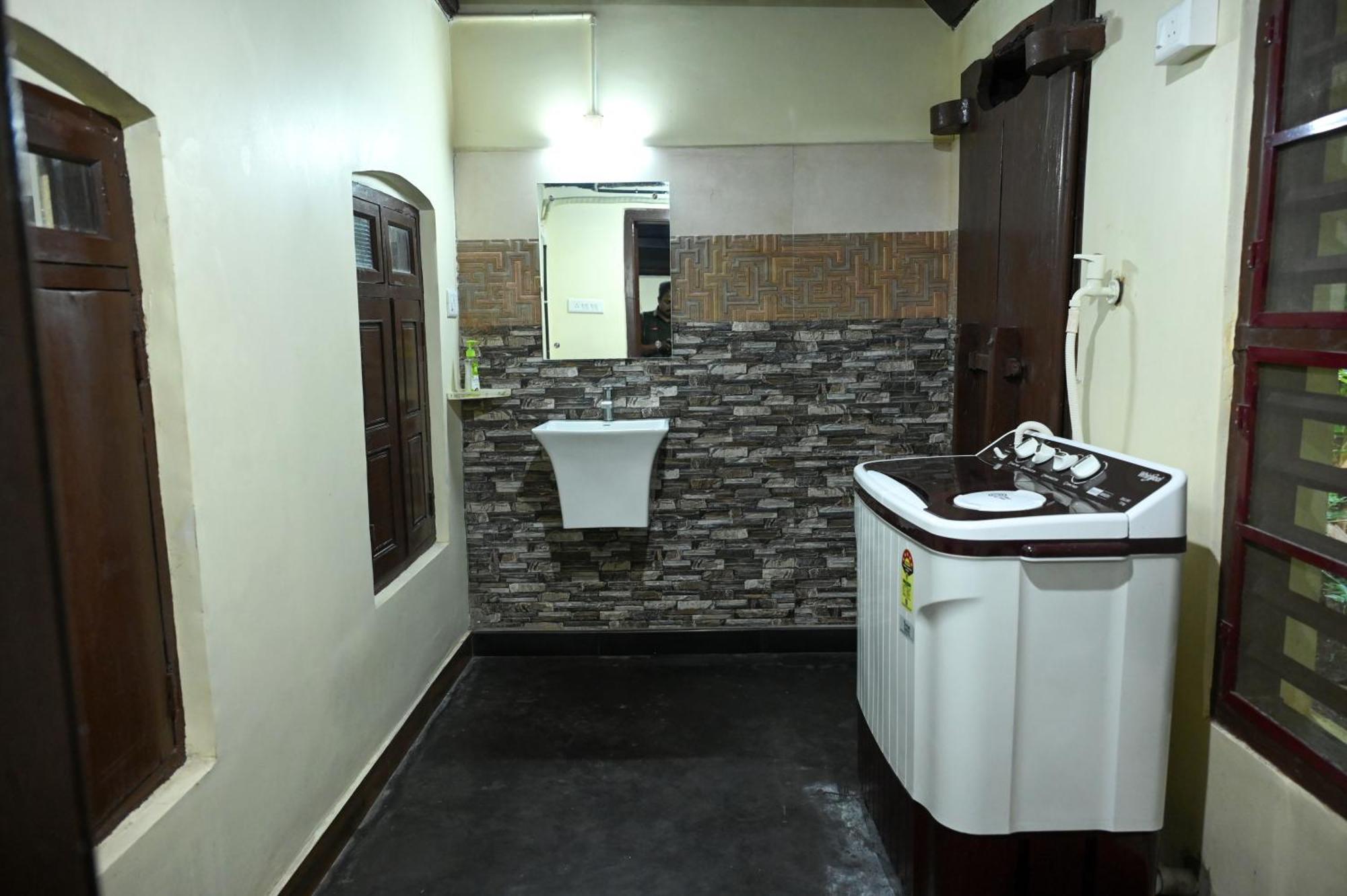 The Mana-Heritage Stay - Chengazhimattam Mana Kottayam Buitenkant foto