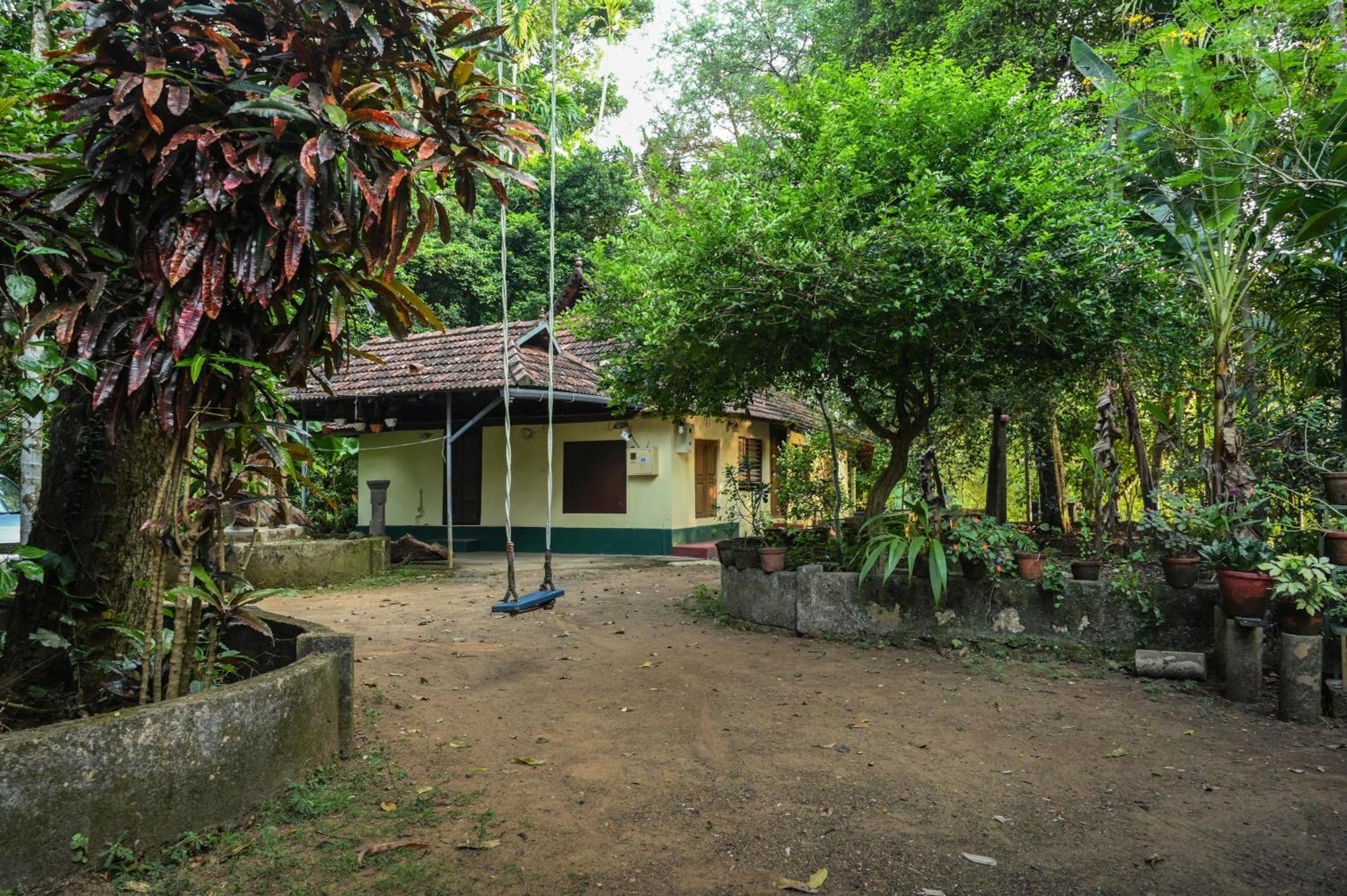 The Mana-Heritage Stay - Chengazhimattam Mana Kottayam Buitenkant foto