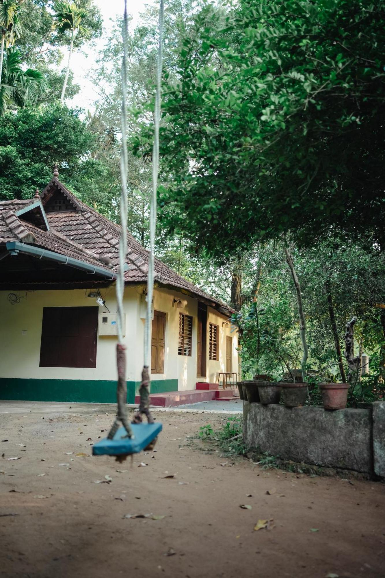 The Mana-Heritage Stay - Chengazhimattam Mana Kottayam Buitenkant foto