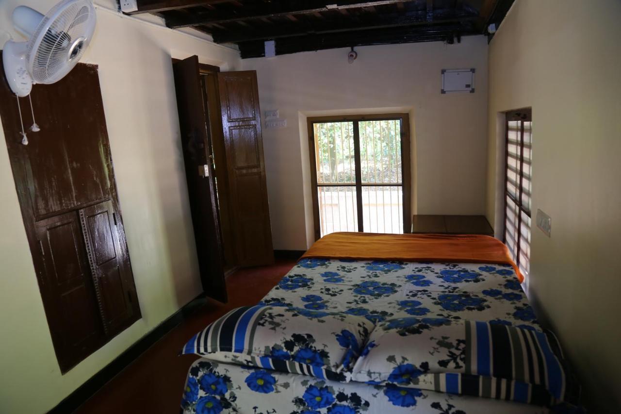 The Mana-Heritage Stay - Chengazhimattam Mana Kottayam Buitenkant foto